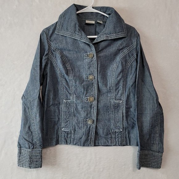 Woman's Chicos Denim Button Front Chambray Jacket W Belt Size 0 - Picture 3 of 16